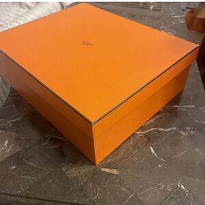 Authentic New Hermes Orange Box with ribbon and tissue paper